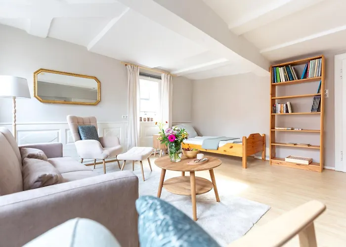 Jungblut Am Marktplatz In שליץ